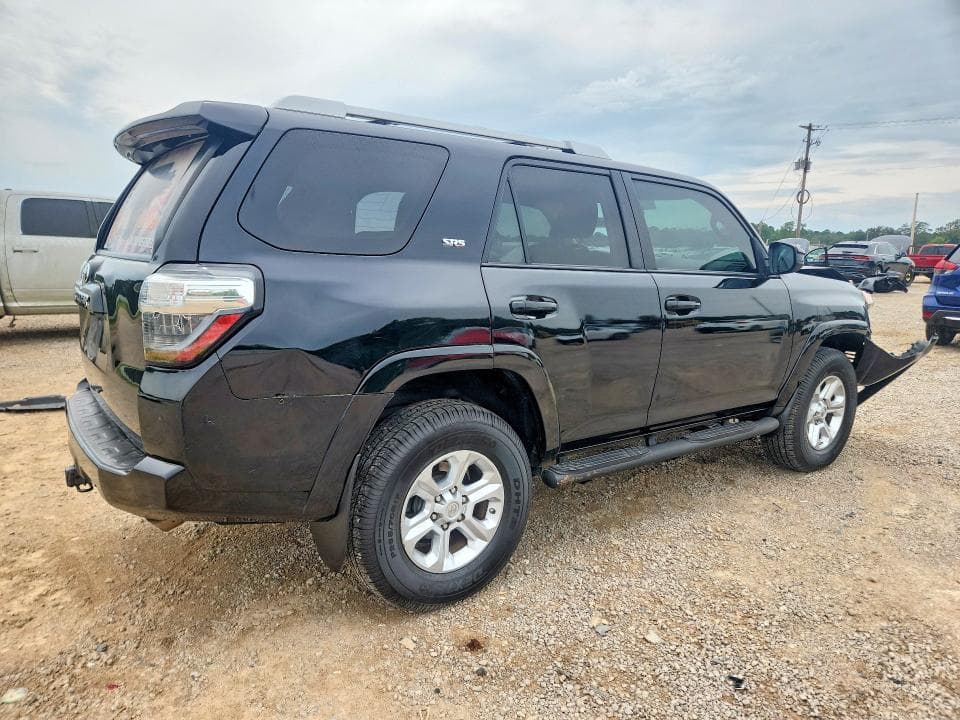 2018 TOYOTA 4RUNNER SR5 3