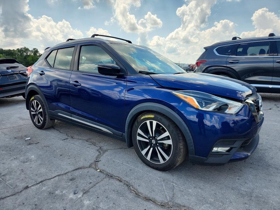 2019 NISSAN KICKS SR 4
