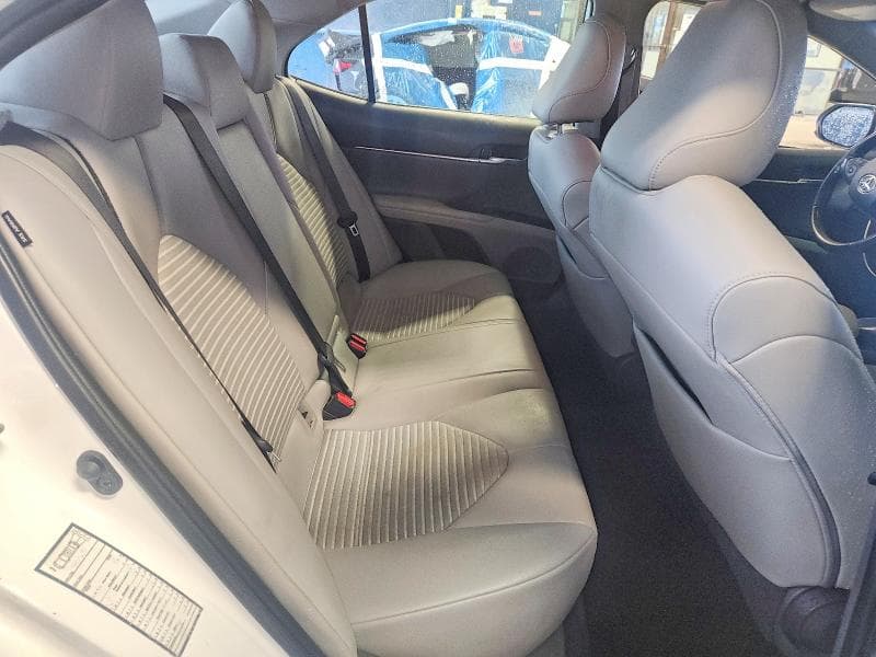 2020 TOYOTA CAMRY SE 10