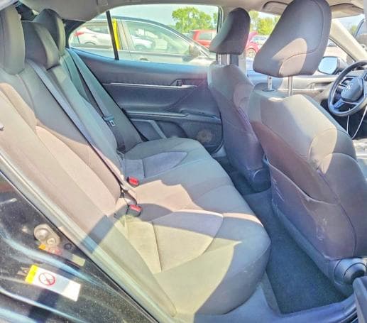 2018 TOYOTA CAMRY LE 10