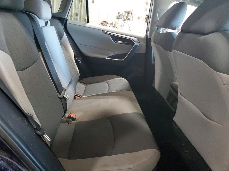 2019 TOYOTA RAV4 HYBRID XLE 10