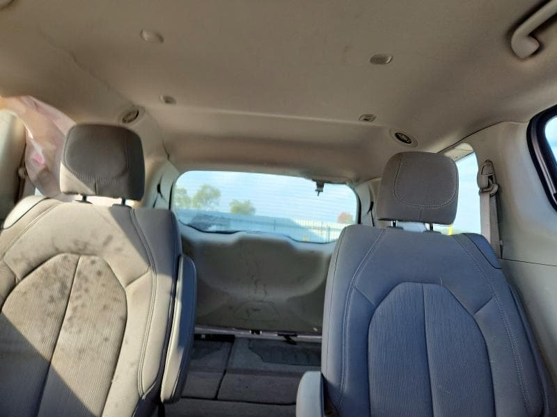 2021 CHRYSLER PACIFICA TOURING 10
