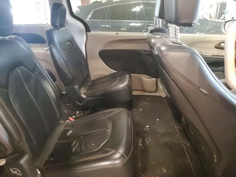2018 CHRYSLER PACIFICA TOURING L PLUS 10