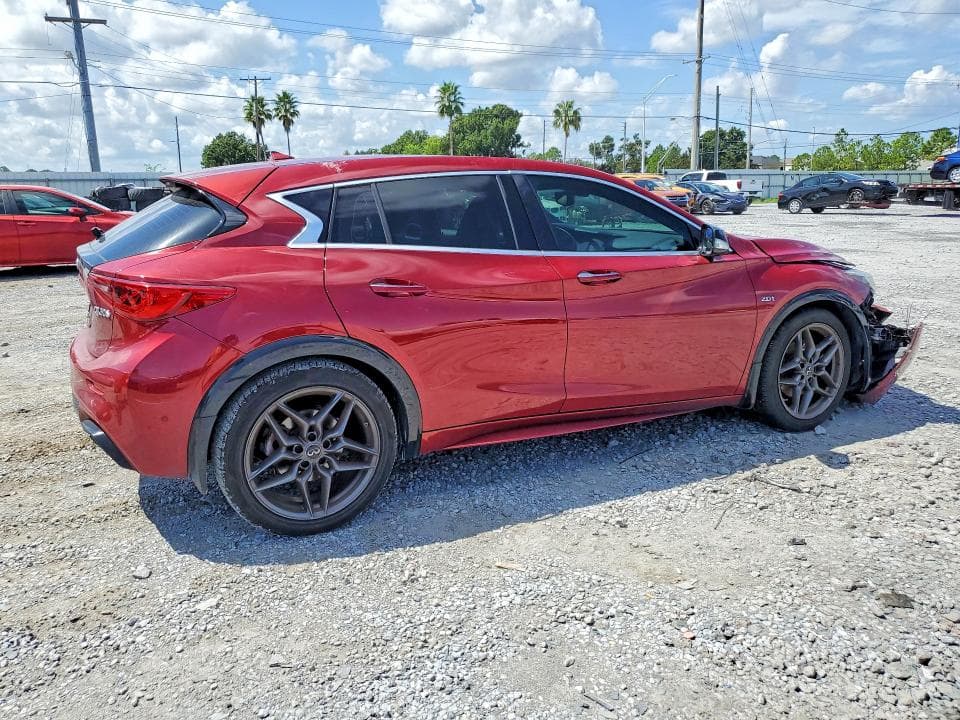 2018 INFINITI QX30 SPORT 3