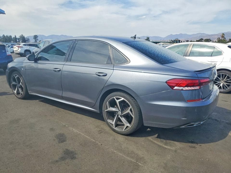 2020 VOLKSWAGEN PASSAT R-LINE 2