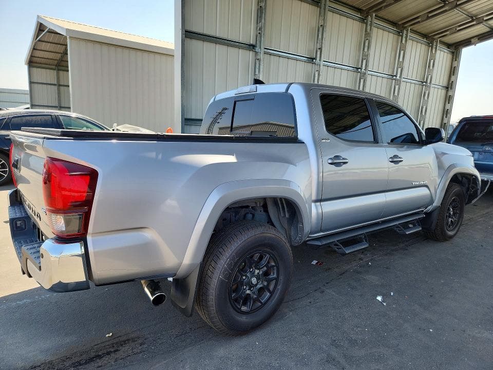 2020 TOYOTA TACOMA SR5 V6 3
