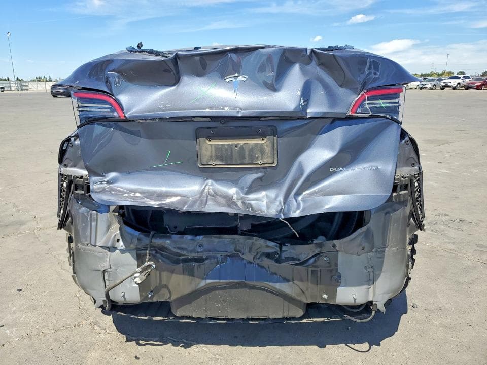 2023 TESLA MODEL Y 6