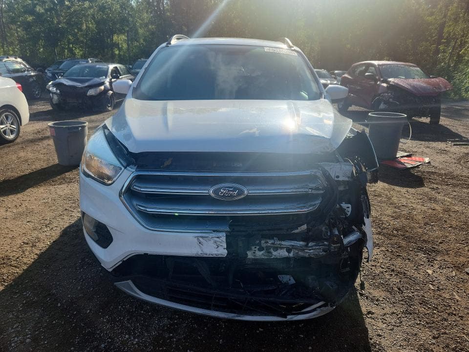 2017 FORD ESCAPE SE 5
