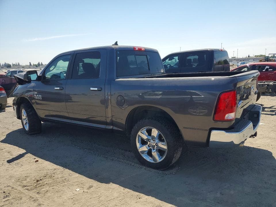 2018 RAM 1500 SLT 2