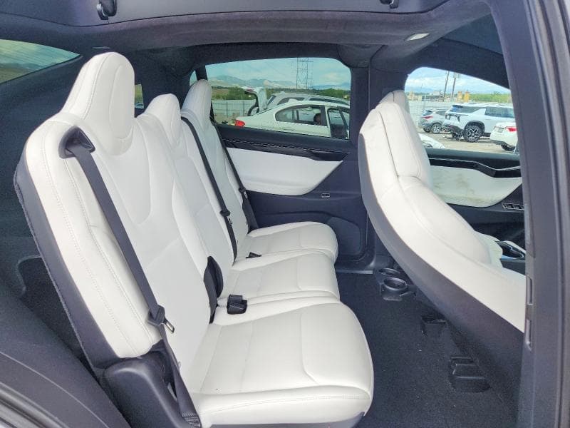 2018 TESLA MODEL X 11