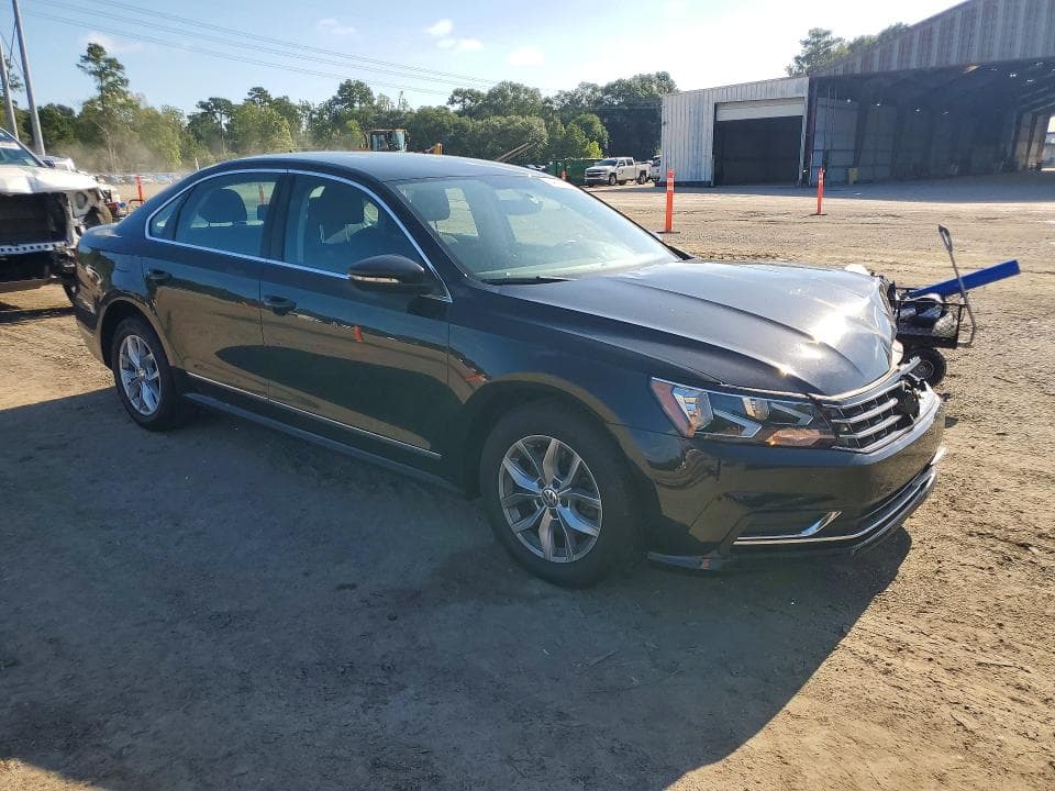 2017 VOLKSWAGEN PASSAT S 4