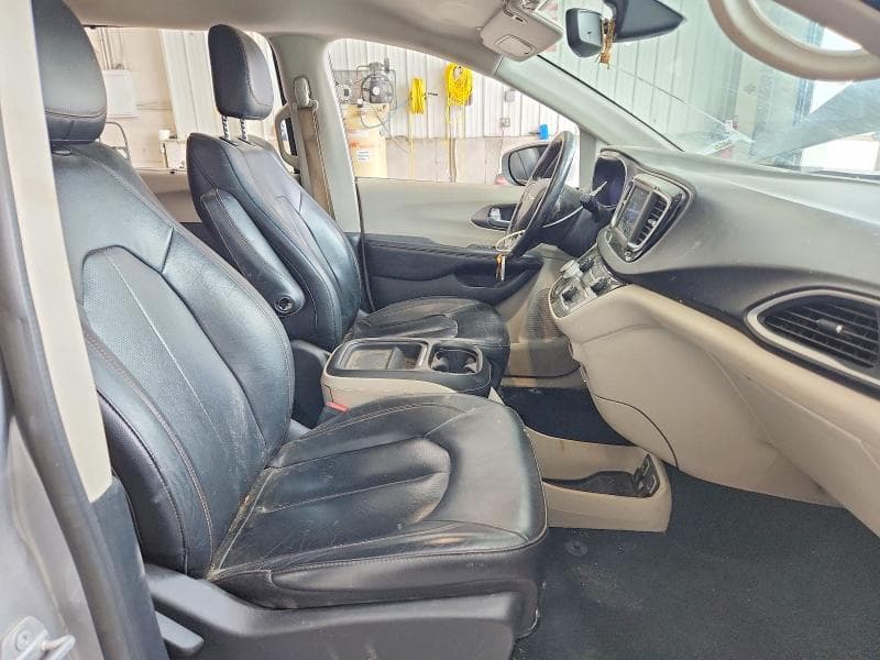 2020 CHRYSLER PACIFICA TOURING L 7