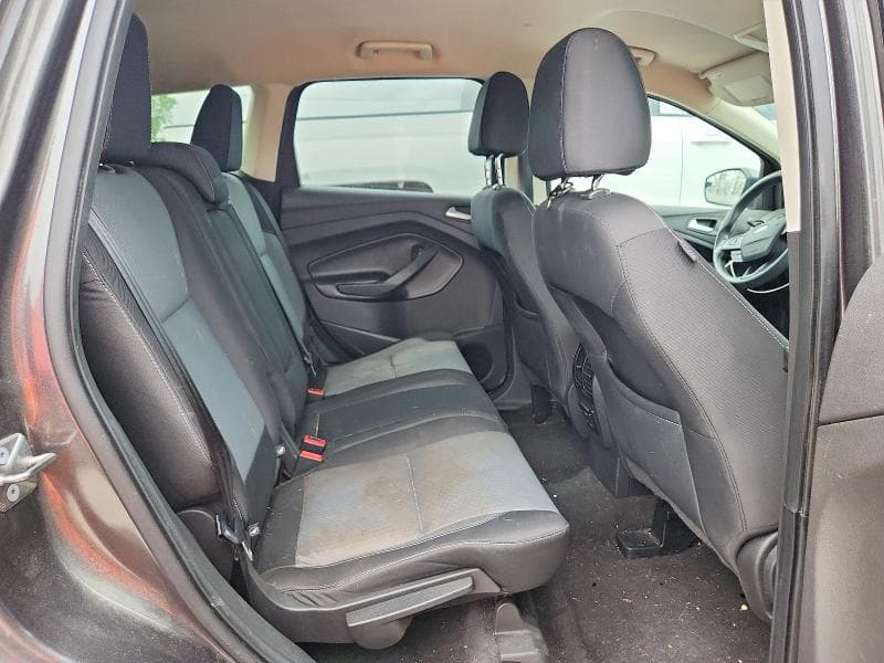 2017 FORD ESCAPE SE 11