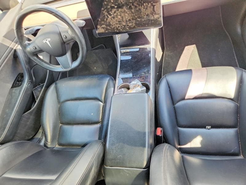 2018 TESLA MODEL 3 8