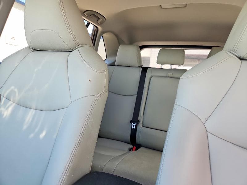 2023 TOYOTA RAV4 XLE 10