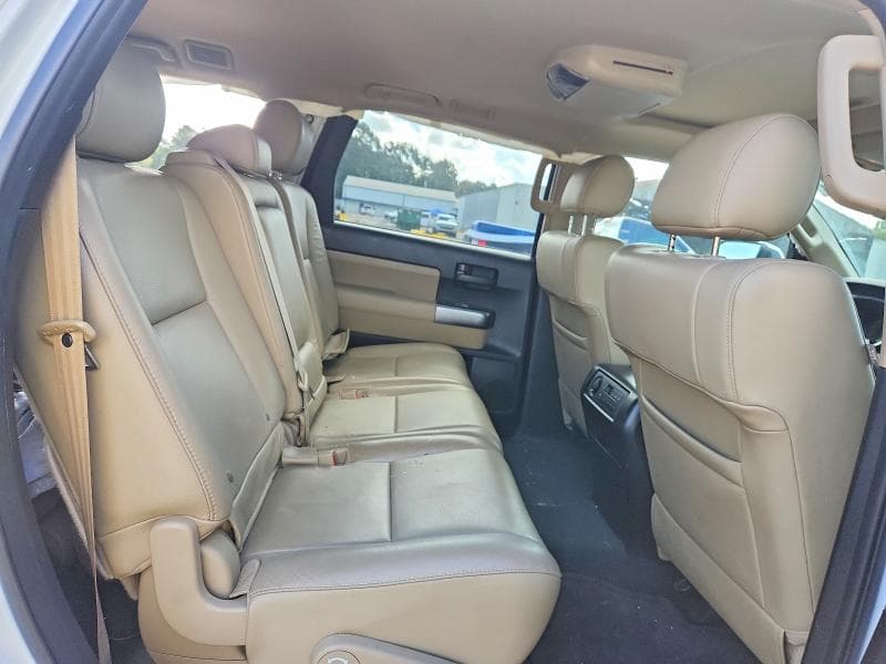 2019 TOYOTA SEQUOIA SR5 11