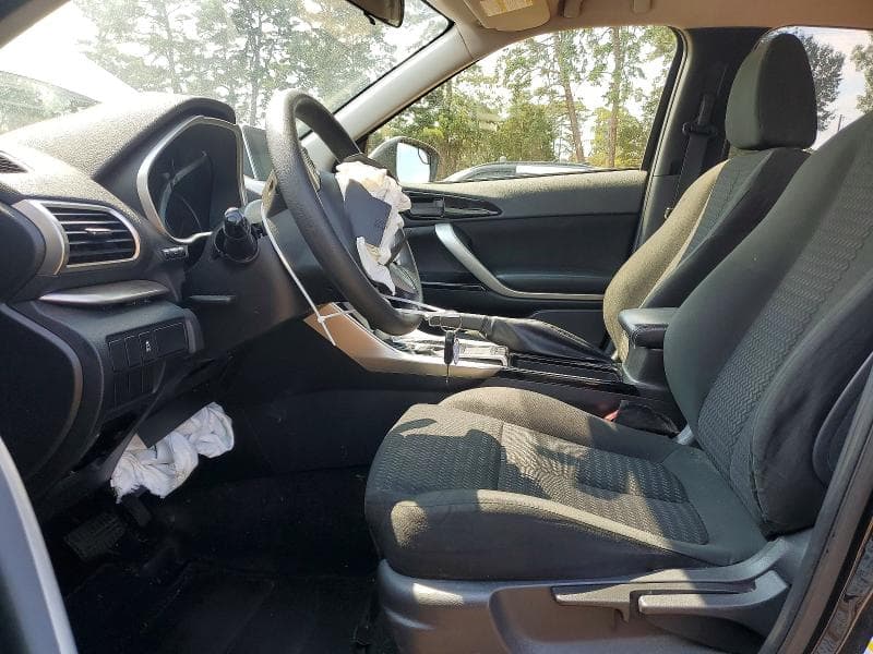 2020 MITSUBISHI ECLIPSE CROSS LE 7