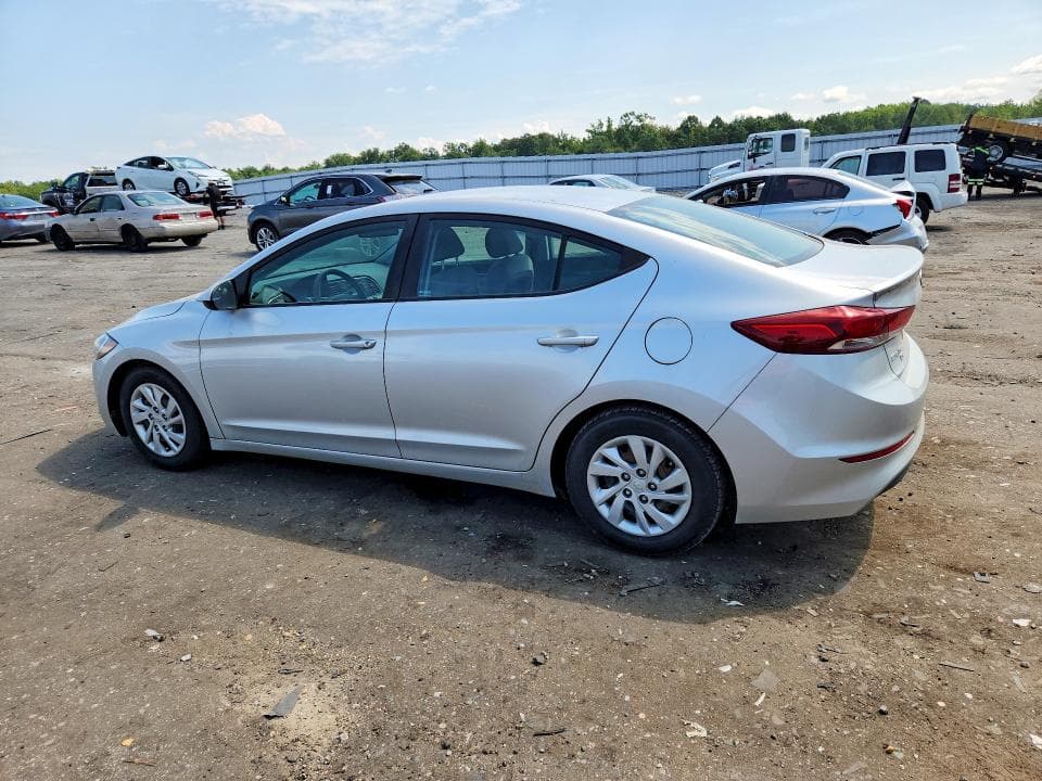 2018 HYUNDAI ELANTRA SE 2