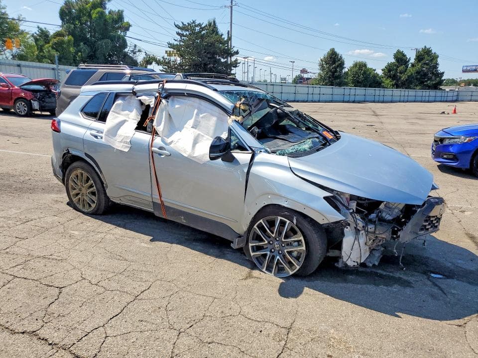 2026 TOYOTA COROLLA CROSS XLE 4