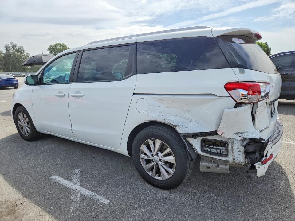 2017 KIA SEDONA LX 2