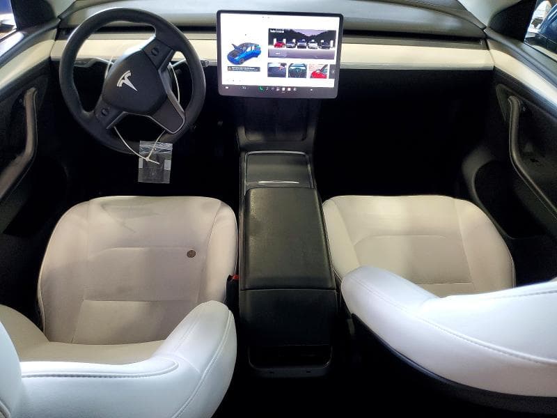 2023 TESLA MODEL Y 8