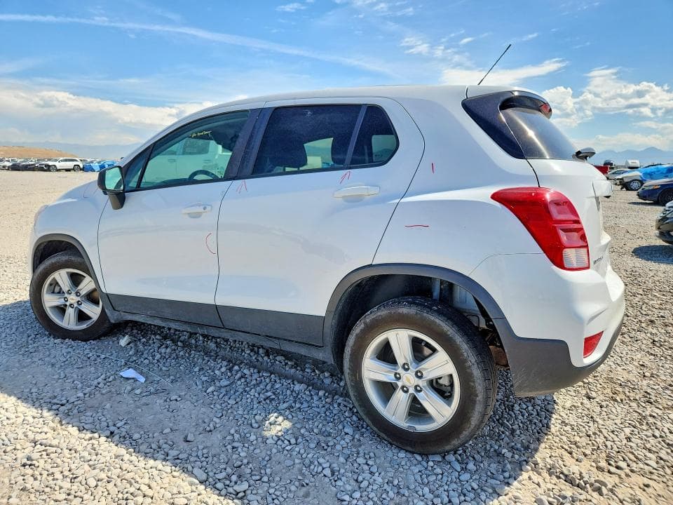 2021 CHEVROLET TRAX LS 2