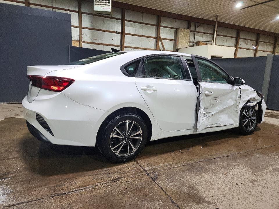 2024 KIA FORTE LXS 3