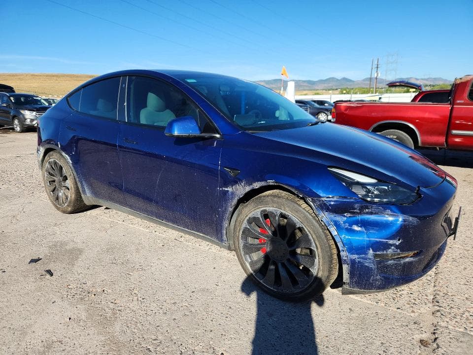 2022 TESLA MODEL Y 4