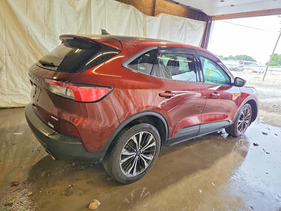 2021 FORD ESCAPE SE 3
