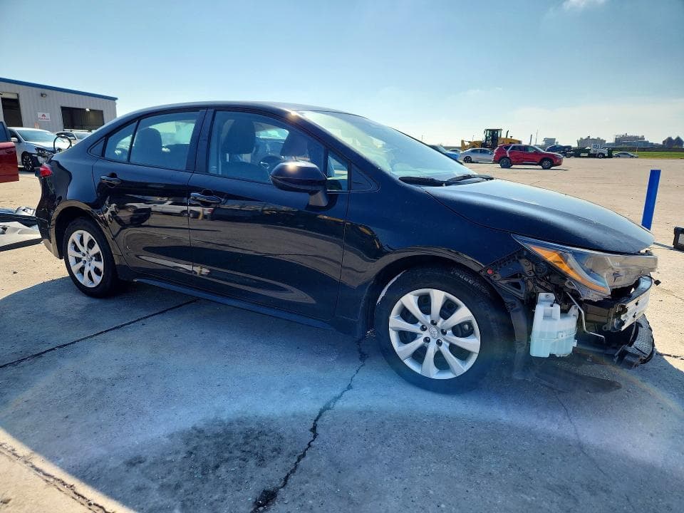 2023 TOYOTA COROLLA LE 4