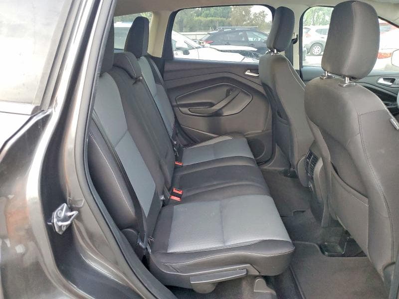 2018 FORD ESCAPE SE 11