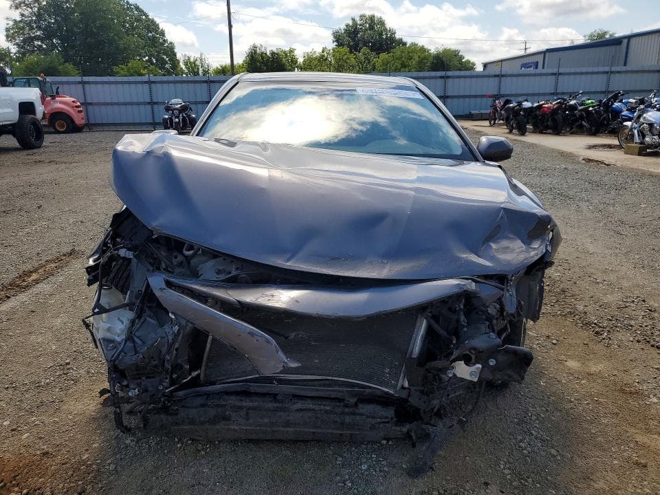 2018 TOYOTA CAMRY HYBRID SE 5