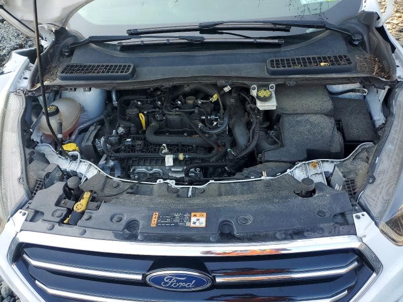 2019 FORD ESCAPE SE 11