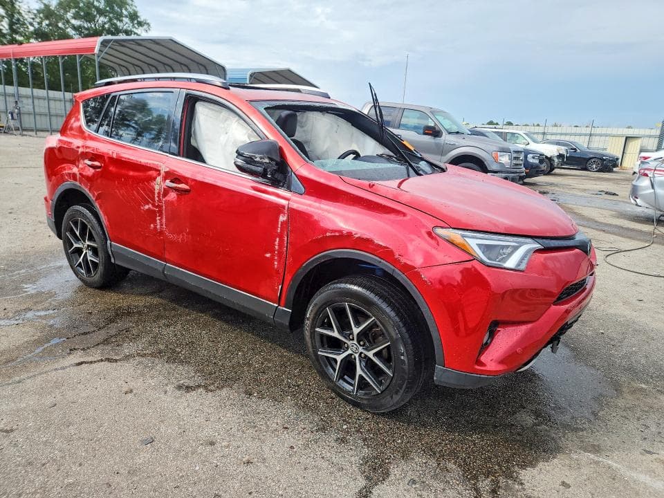 2017 TOYOTA RAV4 SE 4