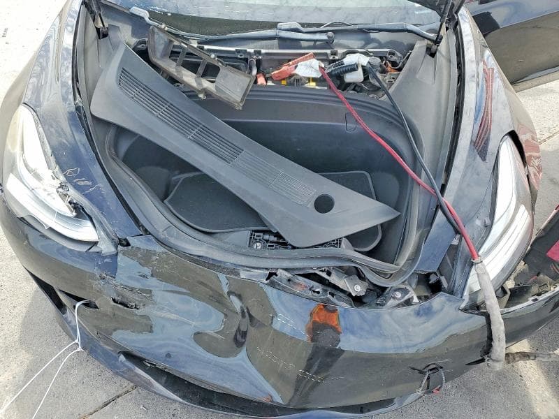 2018 TESLA MODEL 3 11