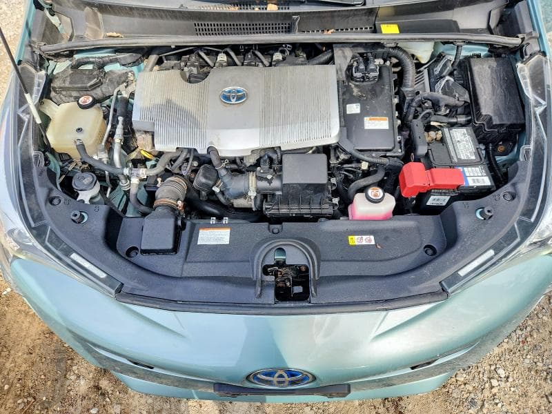 2017 TOYOTA PRIUS FOUR 11