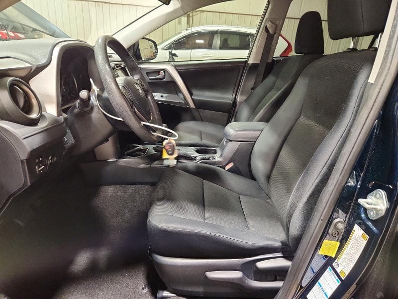 2018 TOYOTA RAV4 LE 7