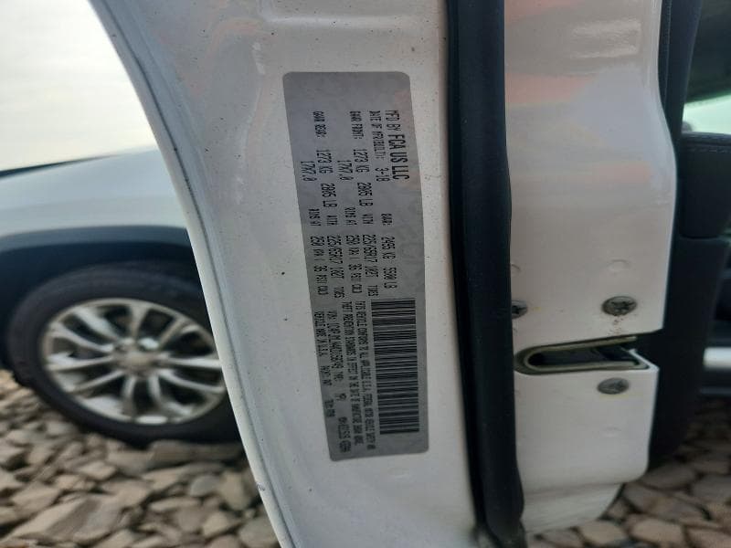 2019 JEEP CHEROKEE LATITUDE PLUS 12