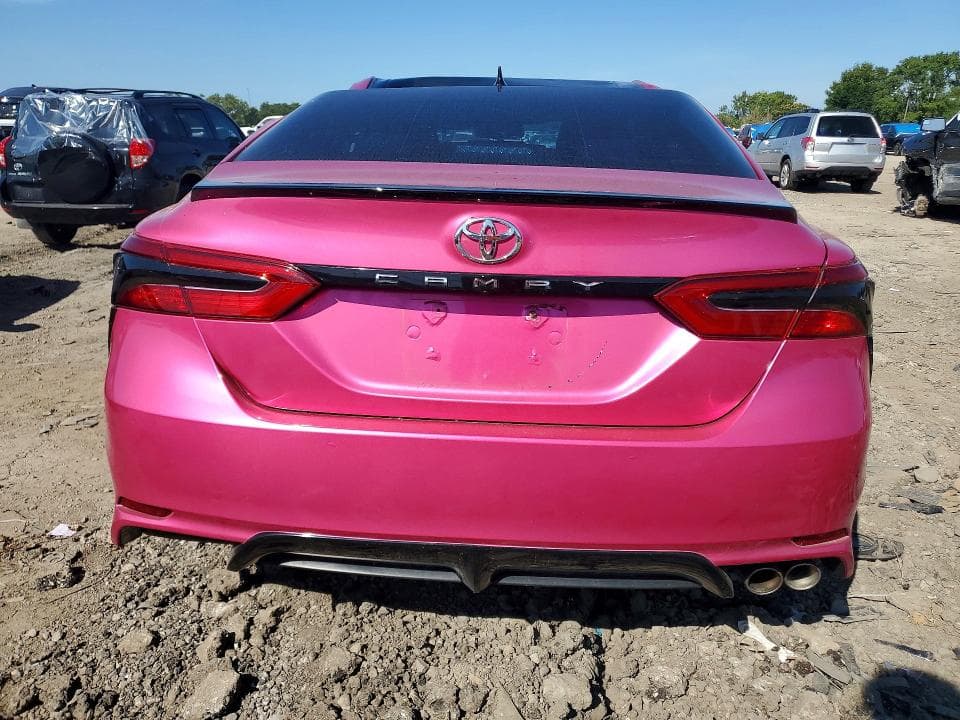 2020 TOYOTA CAMRY SE 6