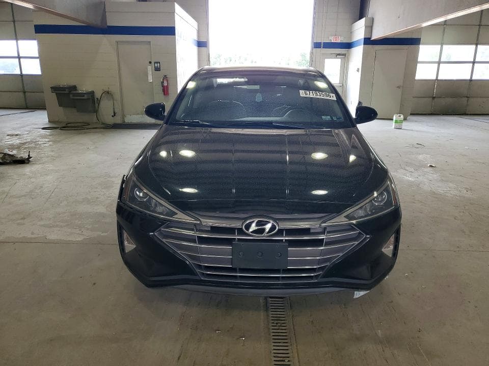 2020 HYUNDAI ELANTRA SEL 5