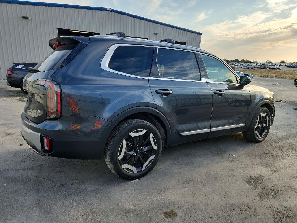 2023 KIA TELLURIDE EX 3