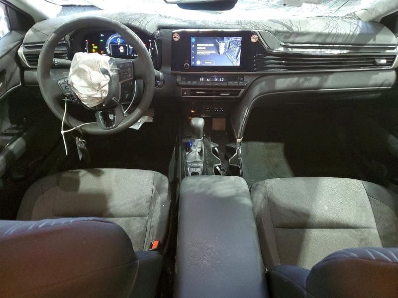 2025 TOYOTA CAMRY LE 8