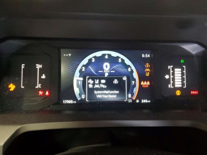 2025 TOYOTA TACOMA SR5 9