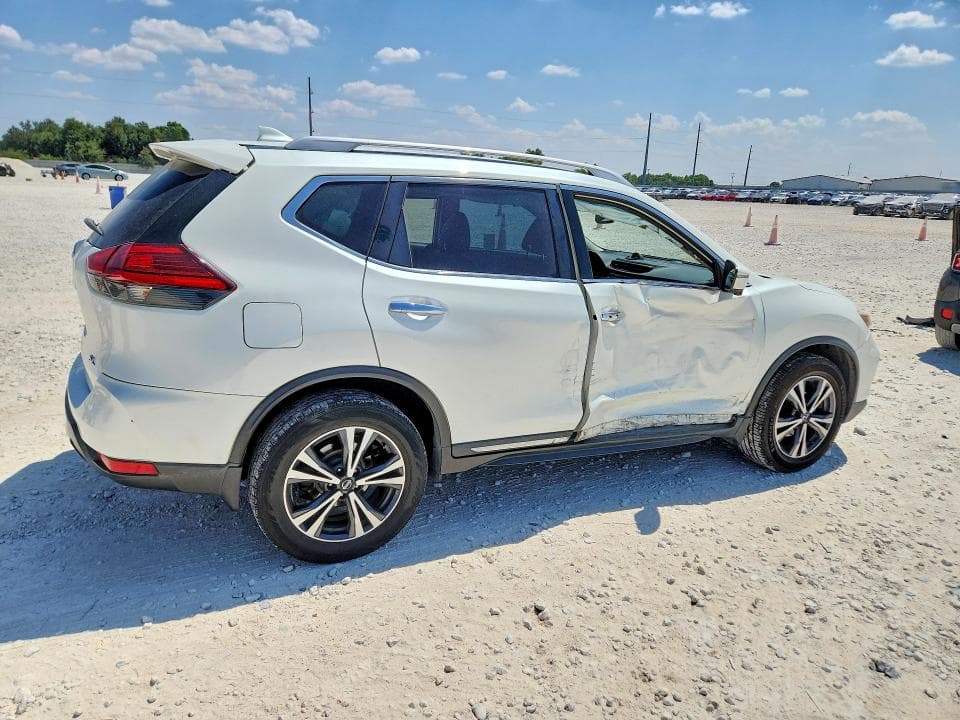 2017 NISSAN ROGUE SL 3