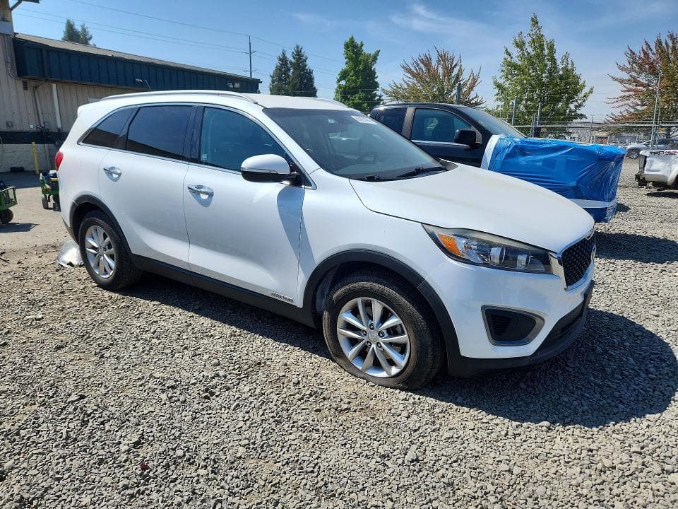 2017 KIA SORENTO LX V6 4