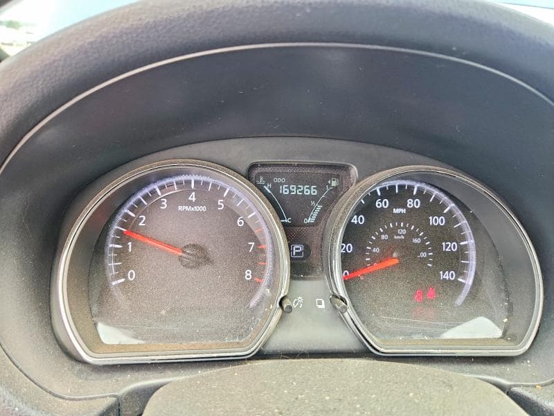 2017 NISSAN VERSA 1.6 SV 9