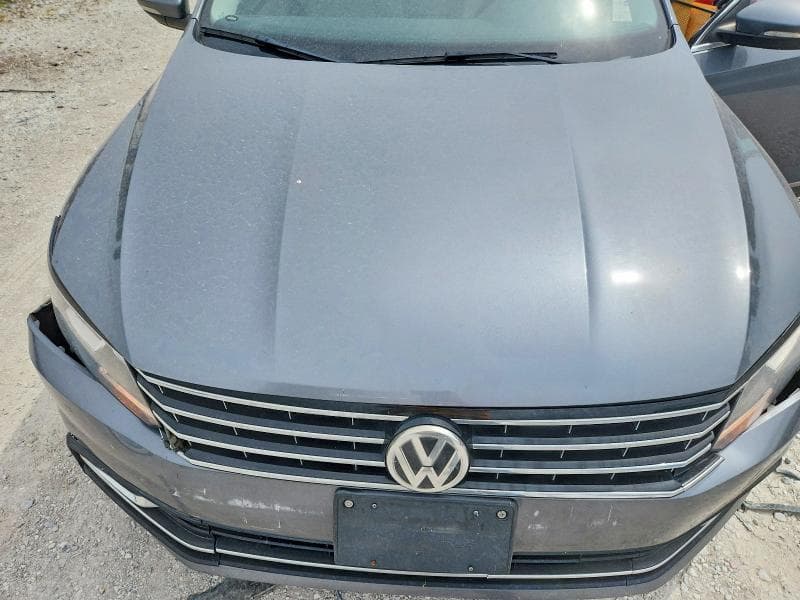 2017 VOLKSWAGEN PASSAT SE 11