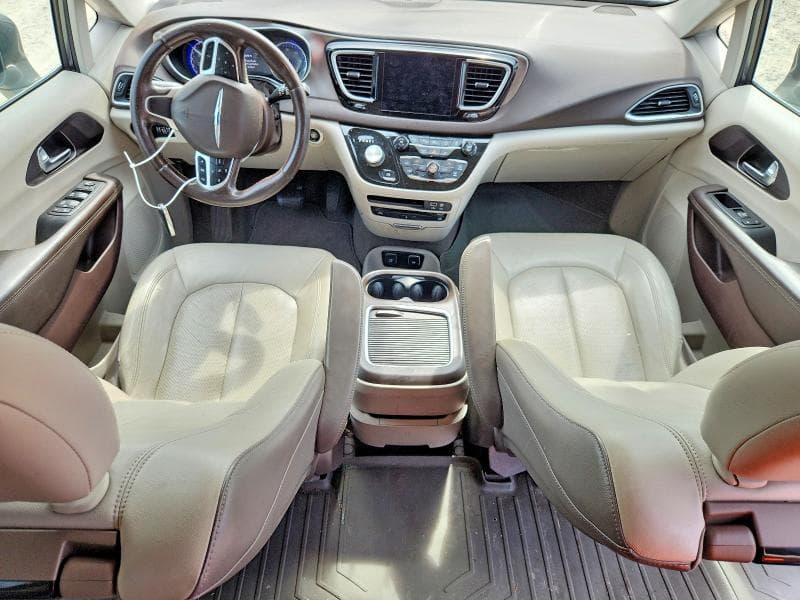 2017 CHRYSLER PACIFICA TOURING L PLUS 8