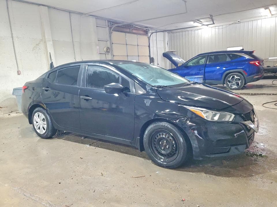 2021 NISSAN VERSA S 4