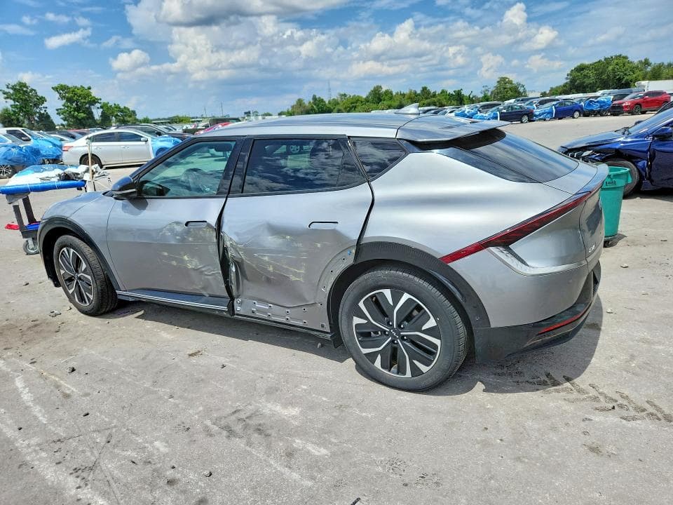 2022 KIA EV6 WIND 2